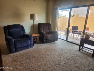 Photo #6: 6893441 Listing