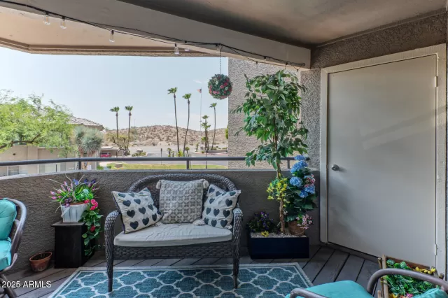 MLS: 6893678 Condo For Sale