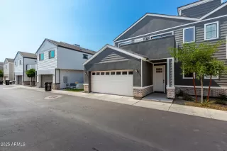 Photo #1: 6893691 Listing