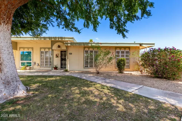 MLS: 6893707 Condo For Sale