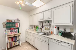 Photo #3: 6893707 Listing