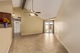 Photo #6: 6893852 Listing 