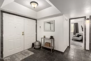 Photo #5: 6893985 Listing