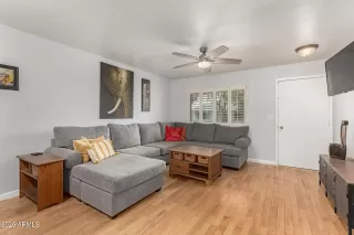 Photo #5: 6894006 Listing