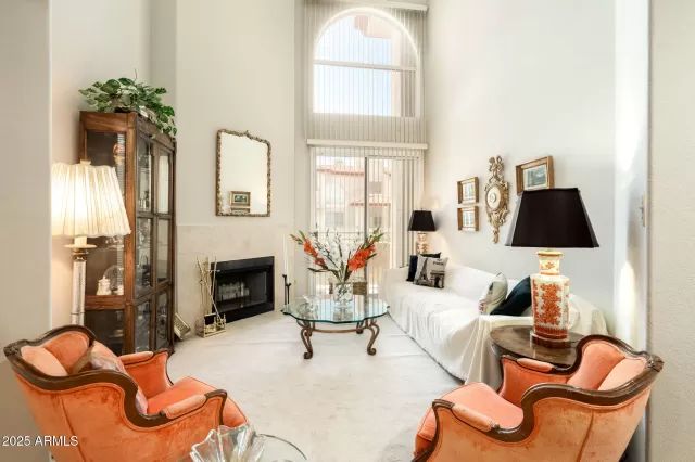 MLS: 6894015 Condo For Sale