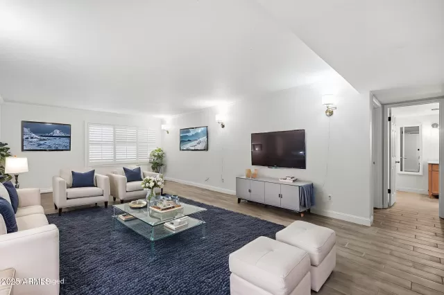 MLS: 6894058 Condo For Sale