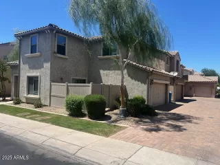 Photo #2: 6894075 Listing