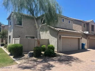 Photo #3: 6894075 Listing