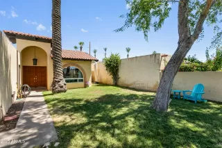 Photo #1: 6894169 Listing 