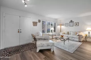 Photo #2: 6894210 Listing