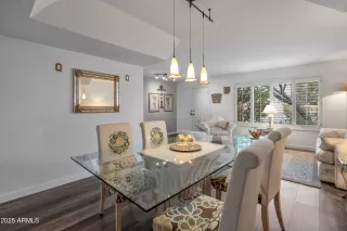 Photo #5: 6894210 Listing