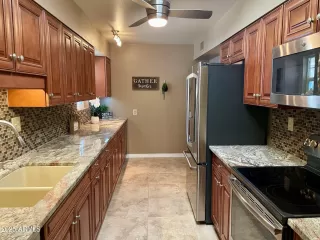 Photo #6: 6894231 Listing 