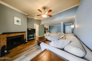 Photo #2: 6894264 Listing 