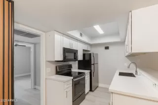 Photo #3: 6894320 Listing 