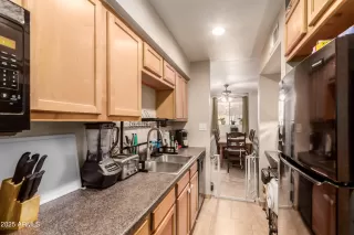 Photo #6: 6894485 Listing
