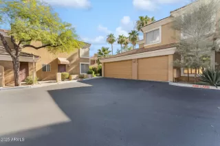 Photo #1: 6894565 Listing 