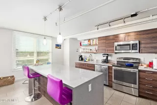 More Details about MLS # 6894626 : 535 W THOMAS ROAD#208