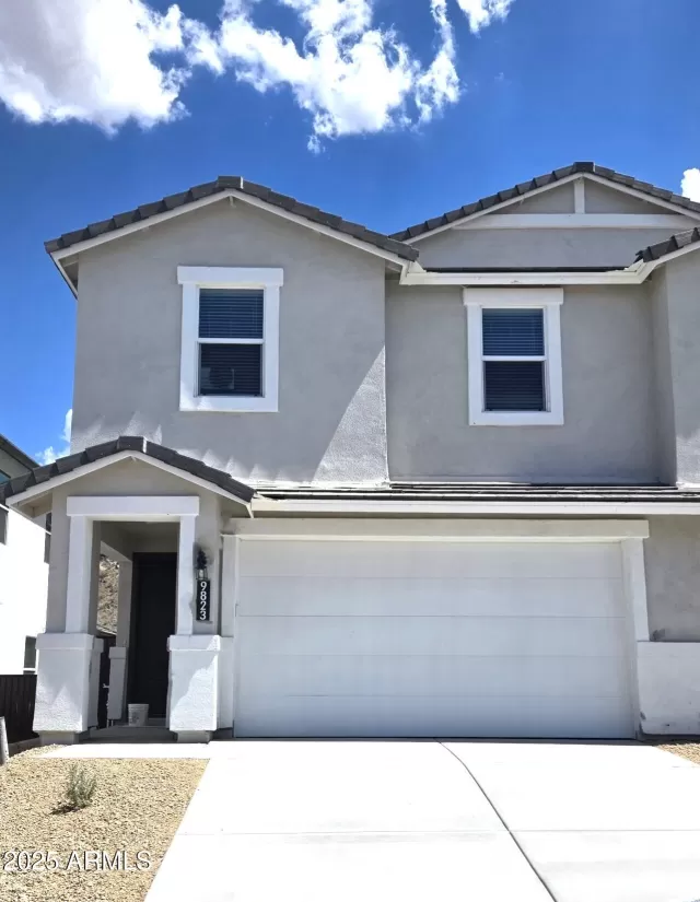 MLS: 6894643 Condo For Sale