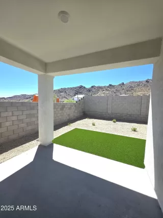 Photo #4: 6894643 Listing