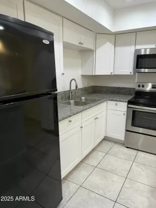 Photo #2: 6894735 Listing