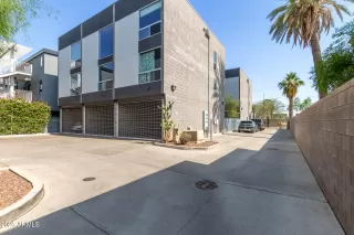 Photo #3: 6894767 Listing 