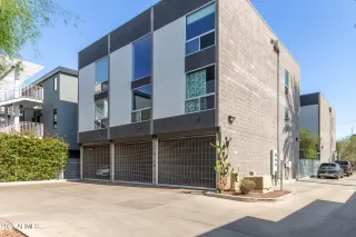 Photo #4: 6894767 Listing 