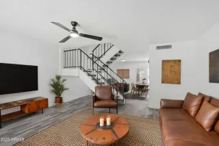 Photo #4: 6894814 Listing 