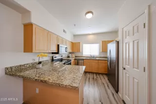 Photo #2: 6894877 Listing