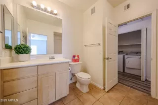 Photo #4: 6894877 Listing