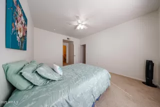 Photo #5: 6894877 Listing