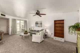 Photo #1: 6894949 Listing 