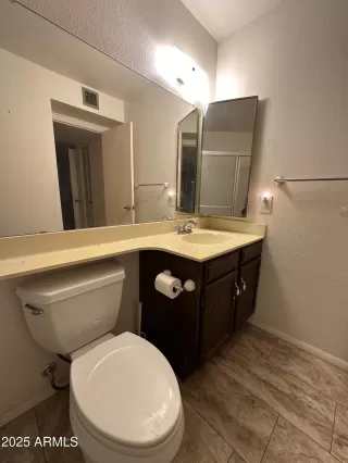 Photo #6: 6895048 Listing 