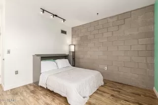 Photo #5: 6895118 Listing 