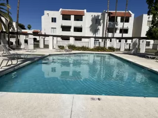 Photo #6: 6895151 Listing