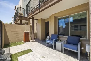 Photo #3: 6895248 Listing