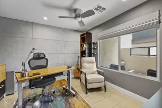 Photo #5: 6895248 Listing