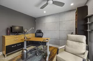 Photo #6: 6895248 Listing