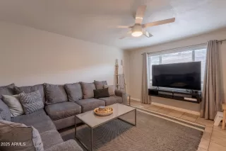 Photo #3: 6895282 Listing