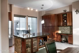Photo #6: 6895473 Listing