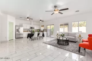 Photo #2: 6895630 Listing