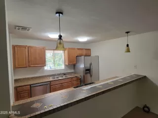 Photo #2: 6895632 Listing