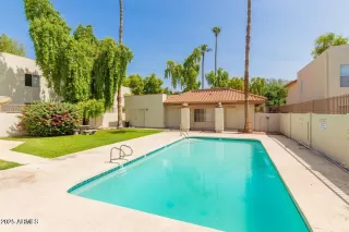 Photo #5: 6895632 Listing
