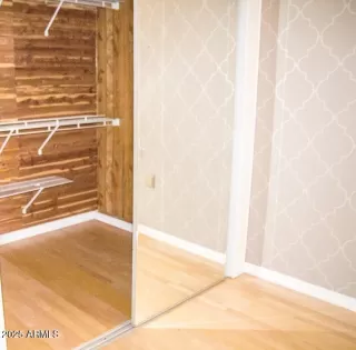 Photo #5: 6895654 Listing