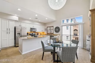 Photo #2: 6895748 Listing