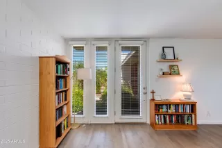 Photo #2: 6895819 Listing