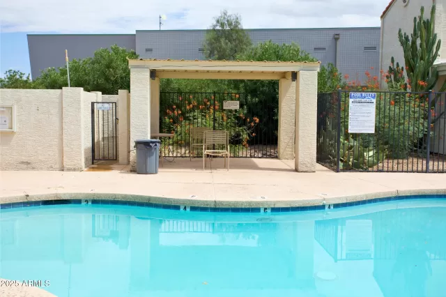 MLS: 6895821 Condo For Sale