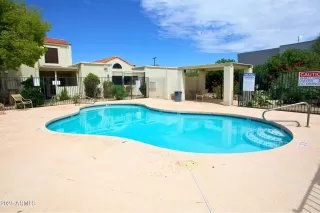 Photo #2: 6895821 Listing 