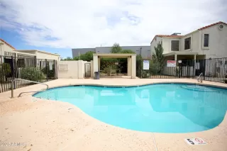 Photo #3: 6895821 Listing 