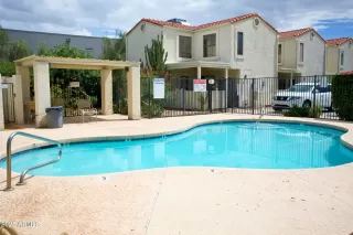 Photo #4: 6895821 Listing 