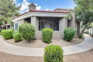 Photo #6: 6895849 Listing